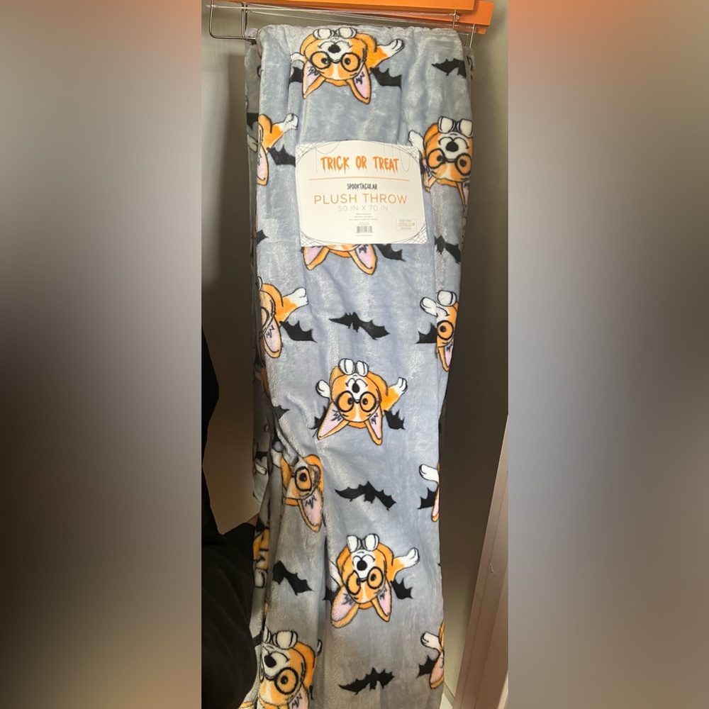 Trick or Treat Corgi Blanket
